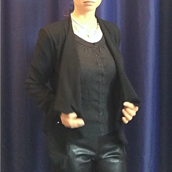 Blazer - Picture 3 of 7